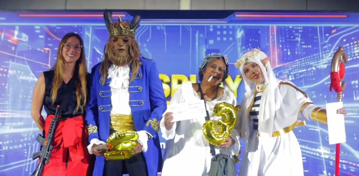 Cosplay Voyage 2025 CMA CGM — guests at dinner